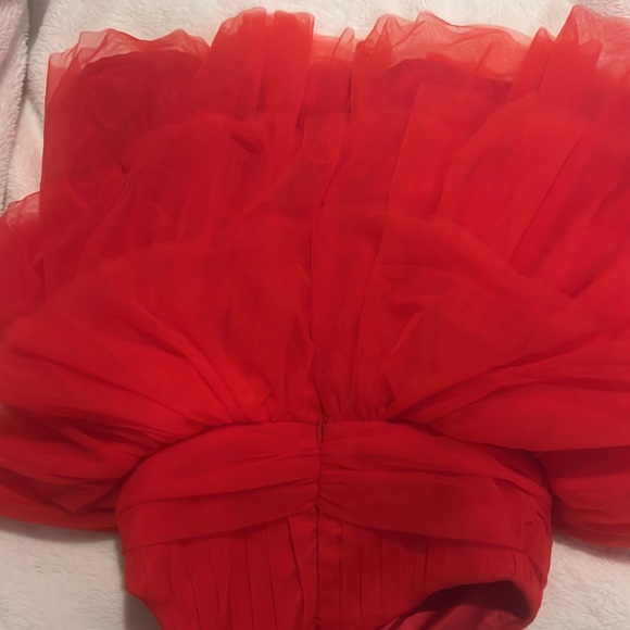 Red ruffle dress - Picture 4 of 5
